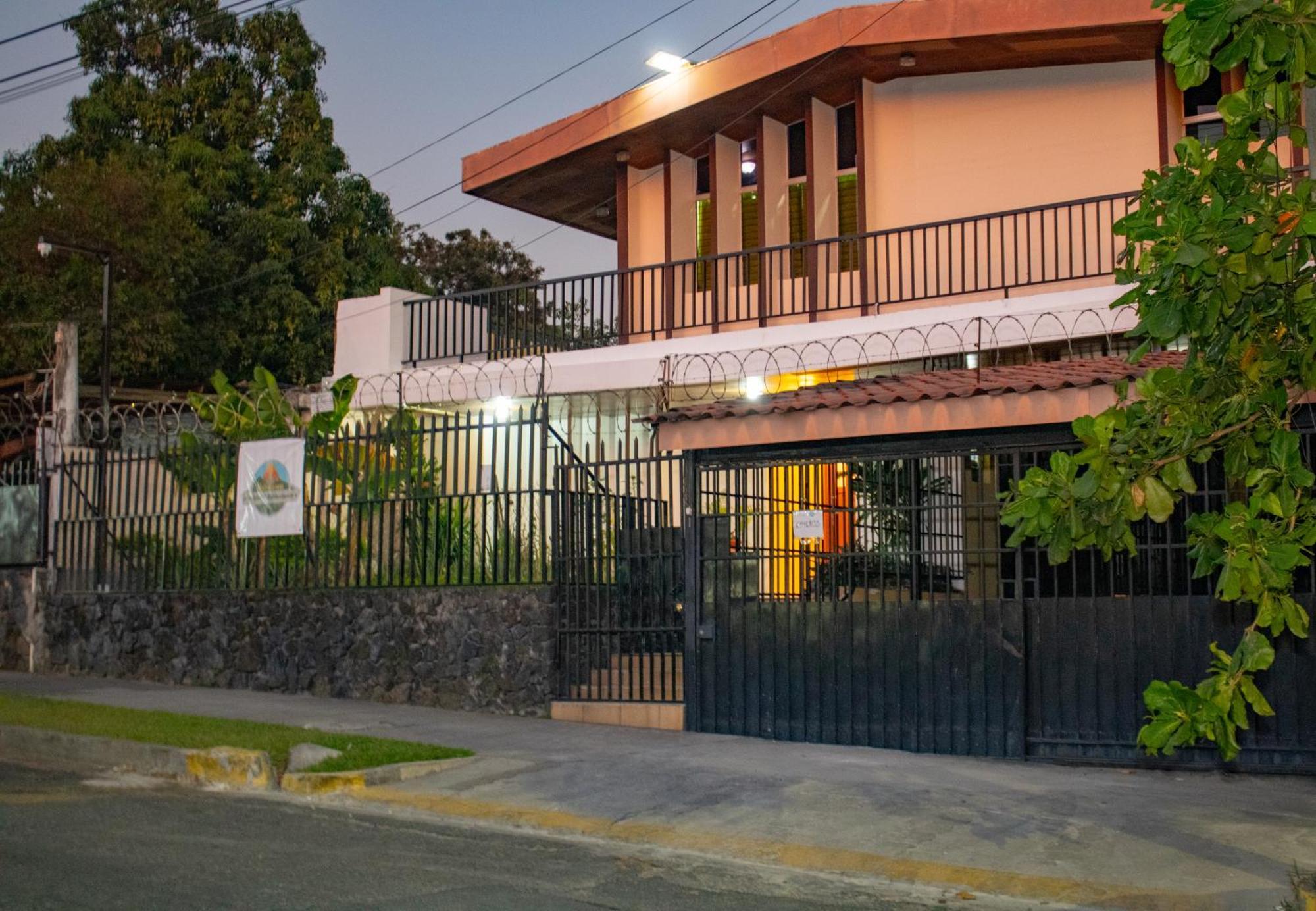 Pensión Volcano Y Restaurante